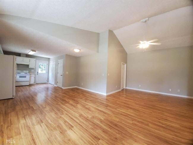 Building Photo - 124 Westwood Rd