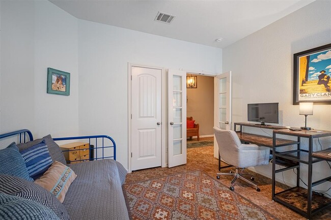 Building Photo - 2317 Amur Dr