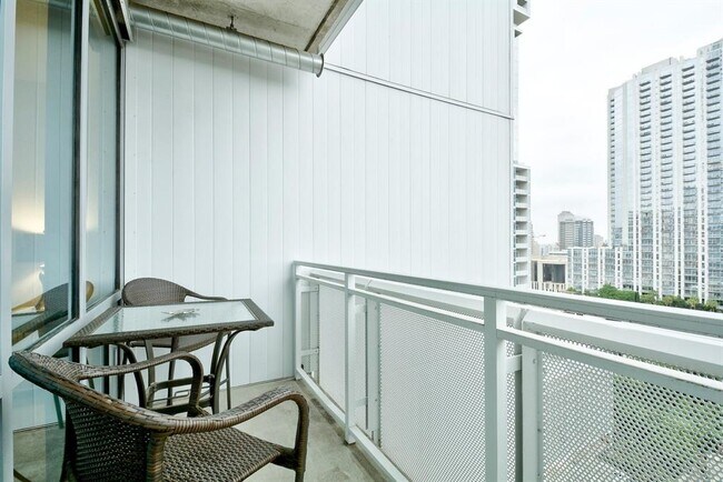 Building Photo - 222 West Ave