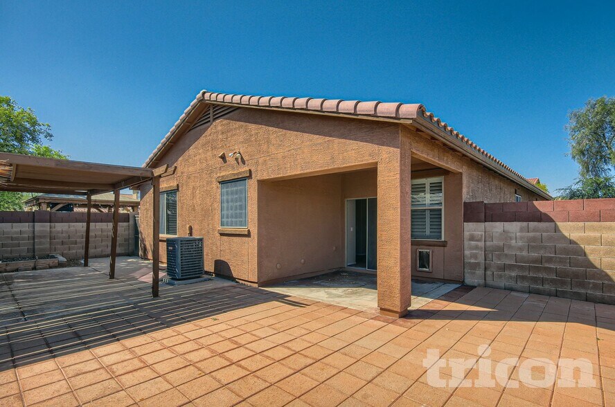 Building Photo - 44131 Kramer Ln