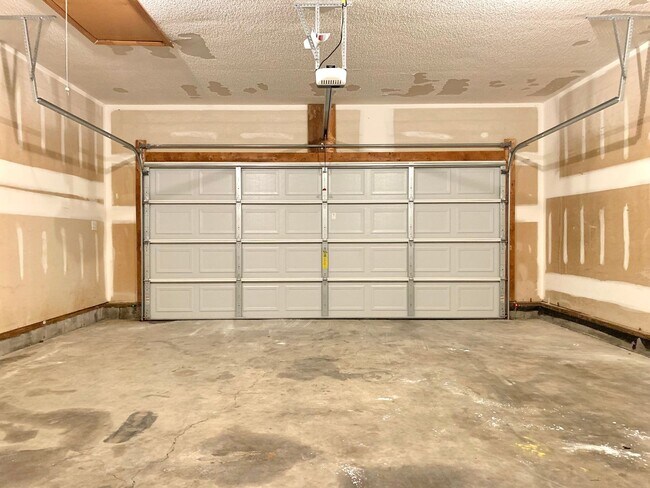 Building Photo - 106 Bowers Ct