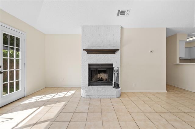 Building Photo - 217 N Bugle Dr