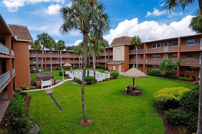 Building Photo - 12760 Indian Rocks Rd