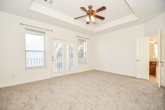 Building Photo - 3313 New Garden View Ln