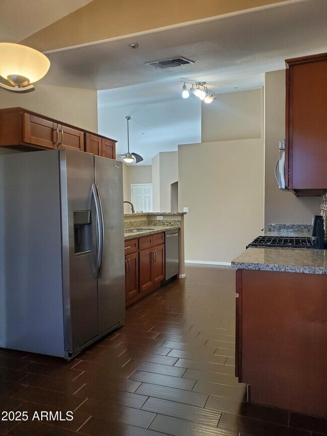 Building Photo - 12059 N 110th St