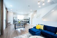 Building Photo - 2713 EaDo Edge Ct