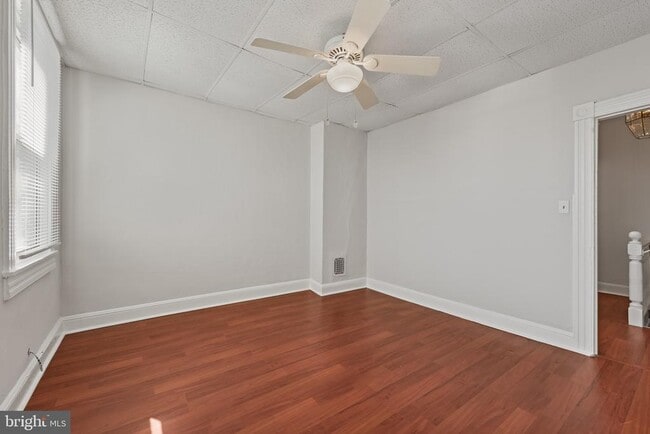 Building Photo - 733 S Conkling St