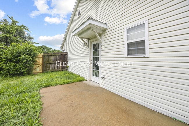 Building Photo - 1308 S C Ct