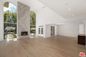 Building Photo - 12330 Ridge Cir