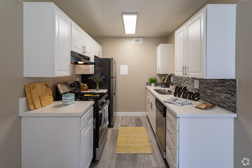 Pinewood Apartments 1000 Pine Ave Redlands CA 92373 Apartment Finder