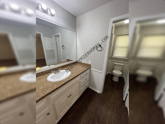 Building Photo - 2437 NW 112th St