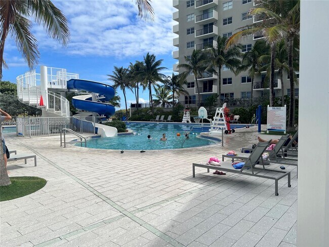 Building Photo - 9241 Collins Ave