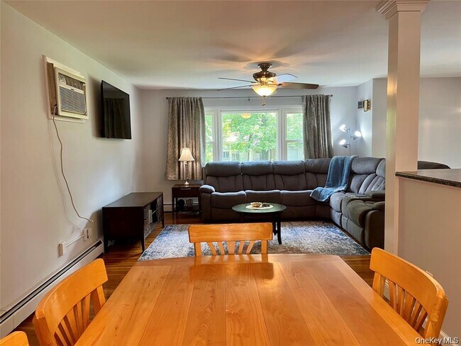 Building Photo - 33 Island View Ave