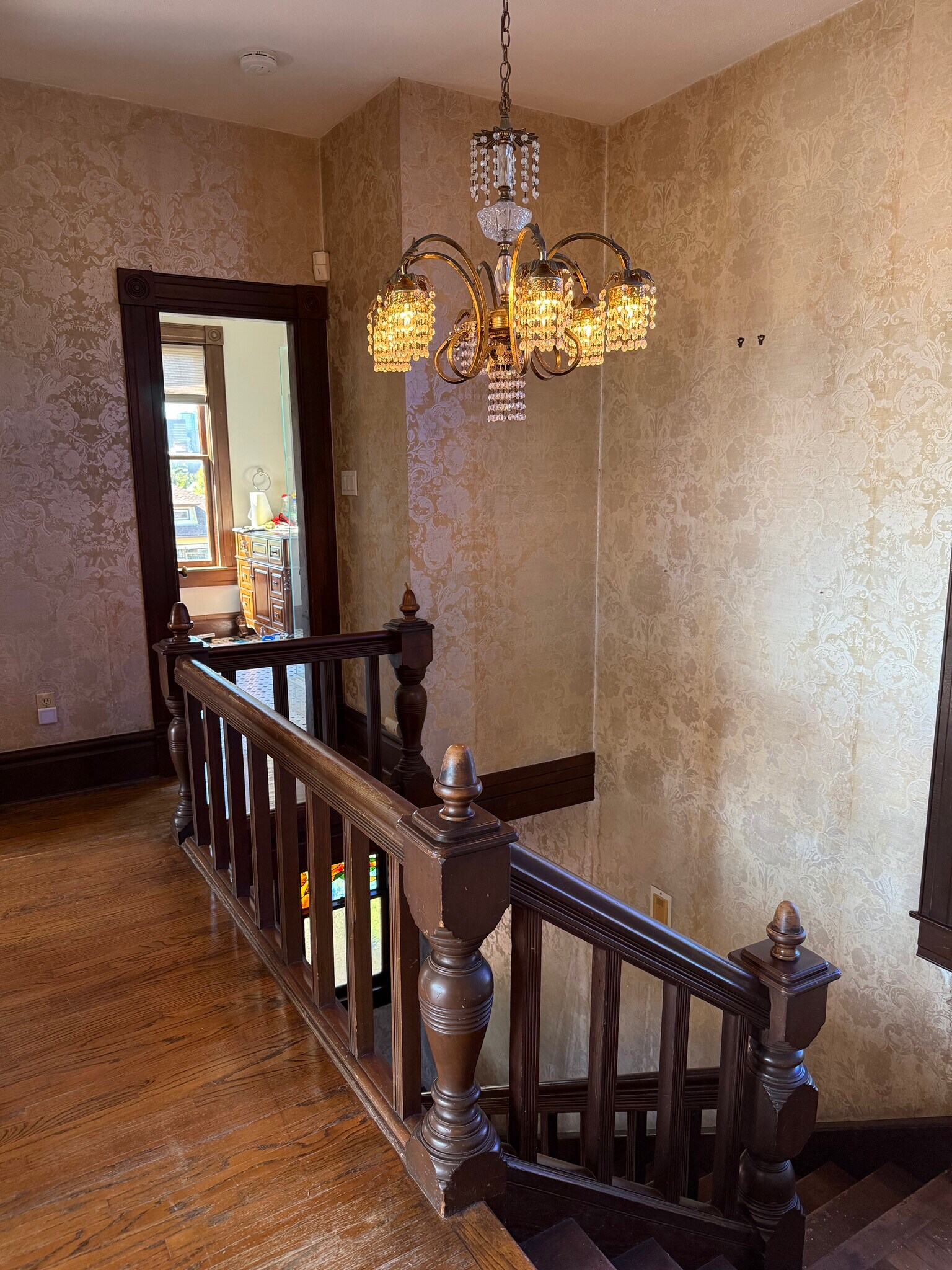 Building Photo - 633 20th St