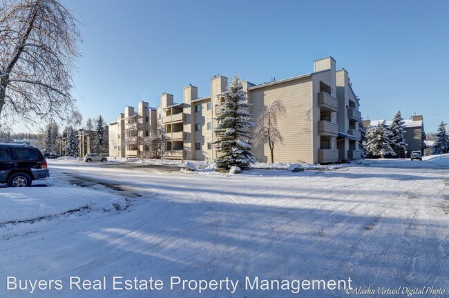 Building Photo - 1540 Russian Jack Dr