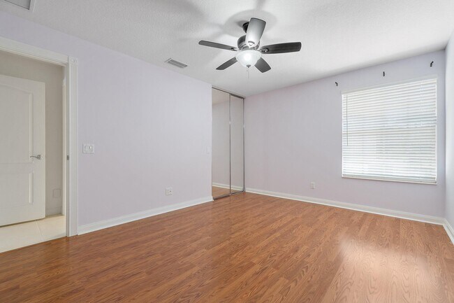 Building Photo - 9083 SE Hawks Nest Ct