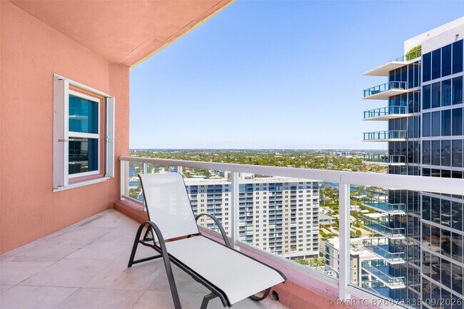Building Photo - 2110 N Ocean Blvd
