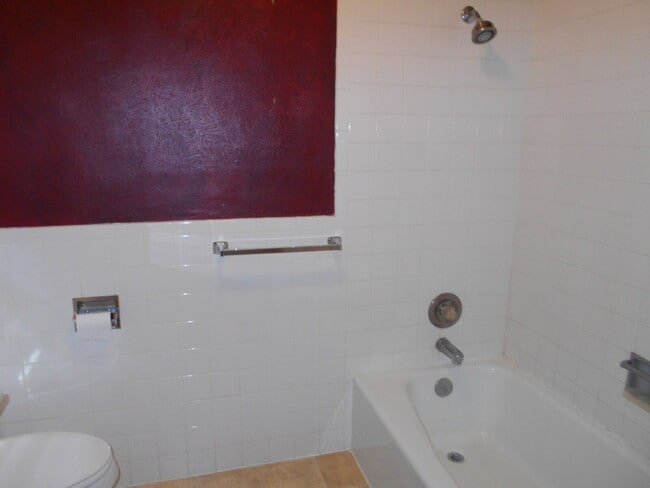 Building Photo - Unique Home with Rustic Details!