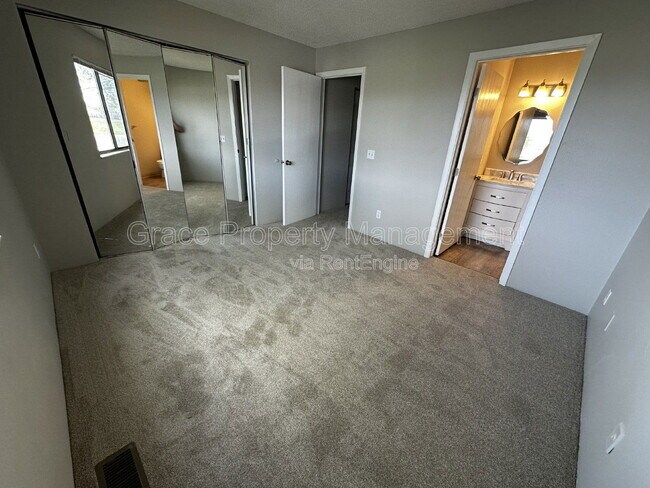 Building Photo - 2740 W 86th Ave