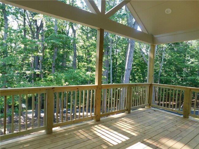 Building Photo - 340 Harmony Dr
