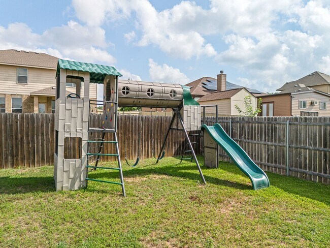 Building Photo - White Rock Estates