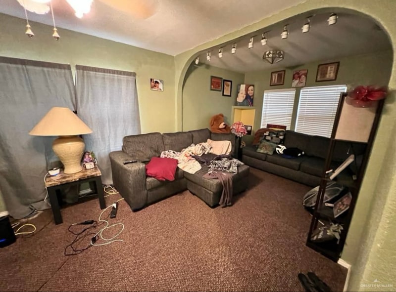 Building Photo - 7107 Sylvia Handy St