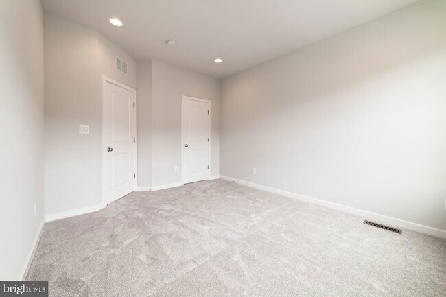 Building Photo - 6227 Almerico Pl