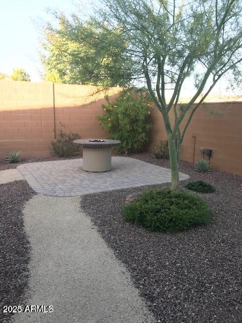 Building Photo - 17895 W Desert Wind Dr