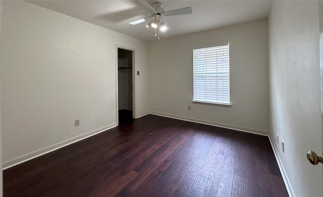 Building Photo - 50 Indian Summer Pl