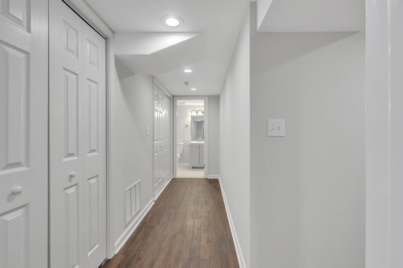 Building Photo - 1100 Mt Holly St