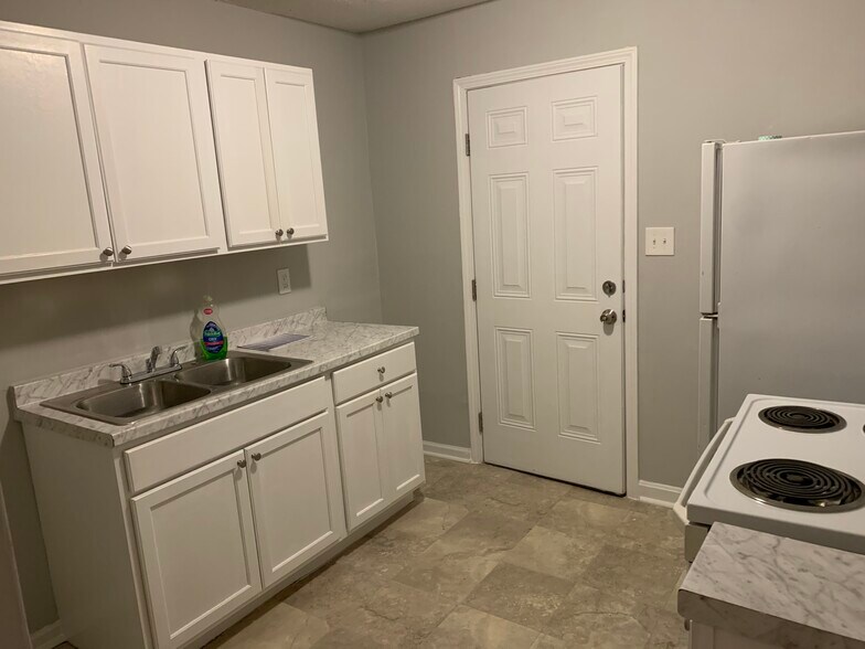 Building Photo - 629 Northway Dr