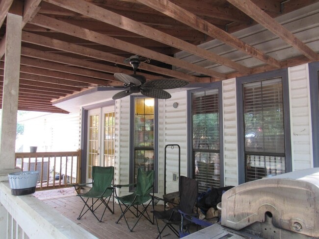 Building Photo - 32 Cinderwood Cove