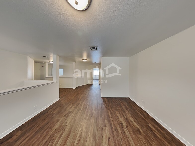 Building Photo - 9303 Scotty Oaks