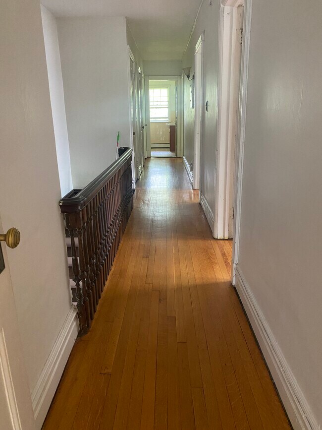 Building Photo - 104 Manning Blvd