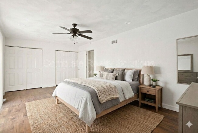 Building Photo - 716 Plankway Dr