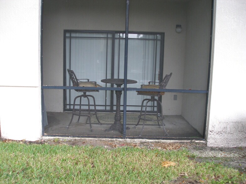 Building Photo - 2810 Grande Pky