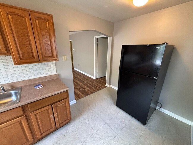 Building Photo - 3121 Gobel Ave