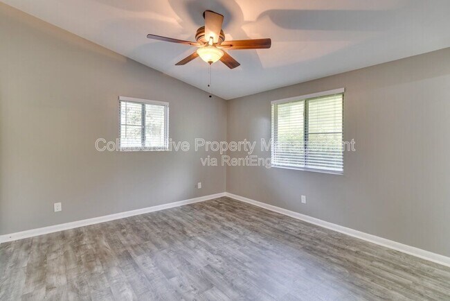 Building Photo - 12444 Largo Dr