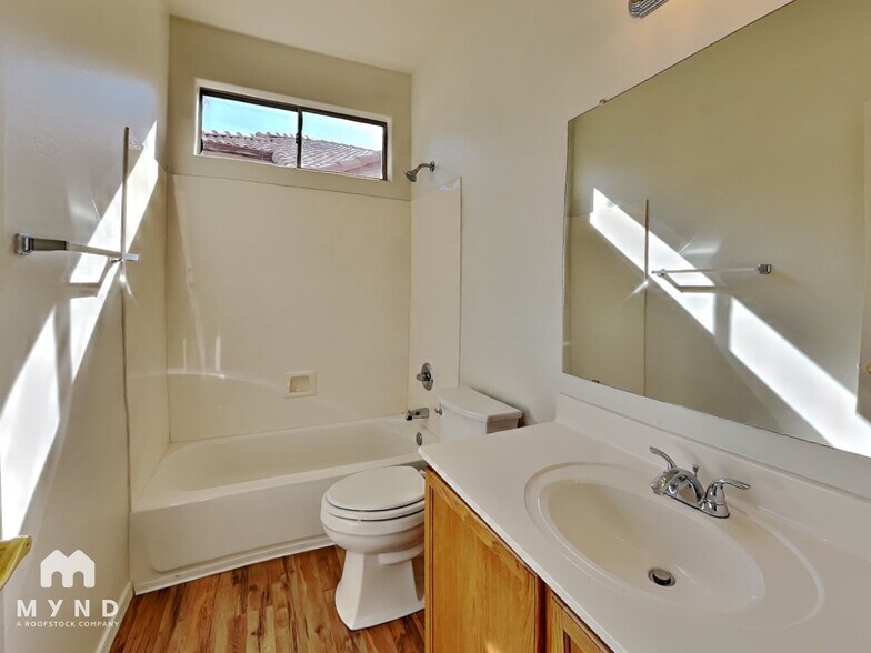 Building Photo - 13133 W Citrus Way