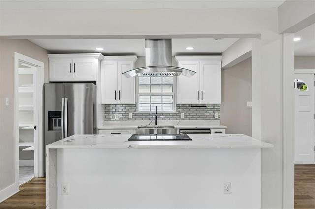 Building Photo - 8635 Strathmore Dr