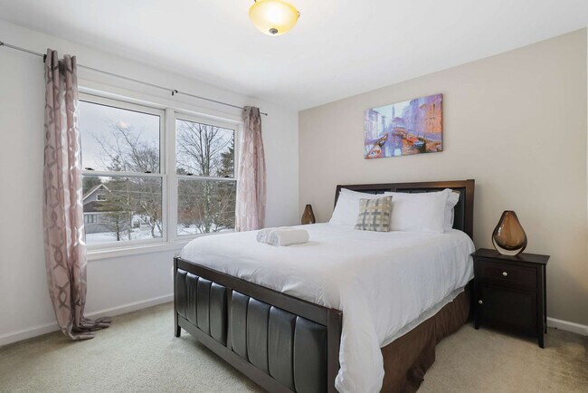 Building Photo - 153 Bull Run