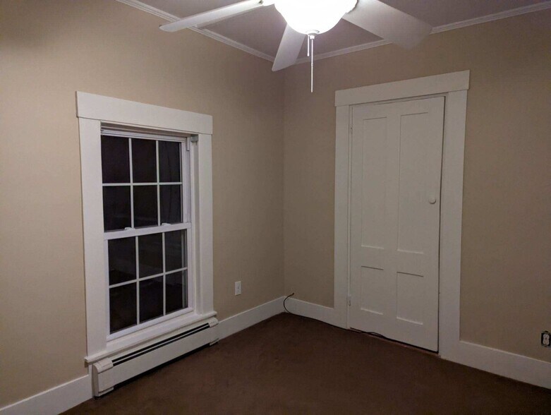 Building Photo - 34 Cocheco Ave