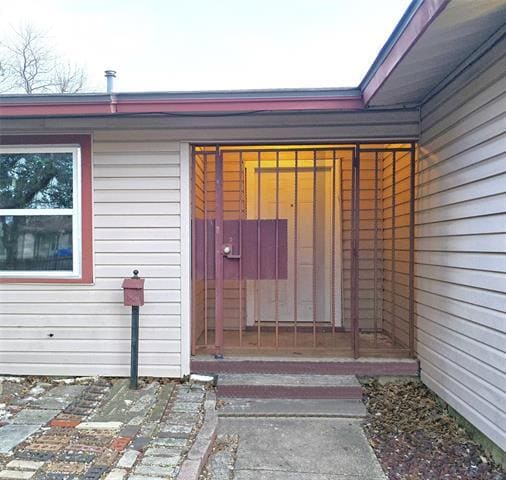 Building Photo - 12008 Bellafonte Dr