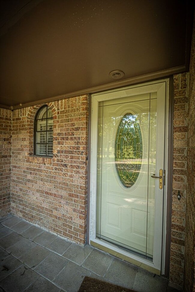 Building Photo - 6 Sonora Way