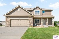 Building Photo - AVAILABLE NOW!
