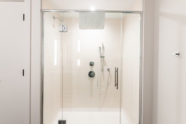 Building Photo - 131 Seaport Blvd