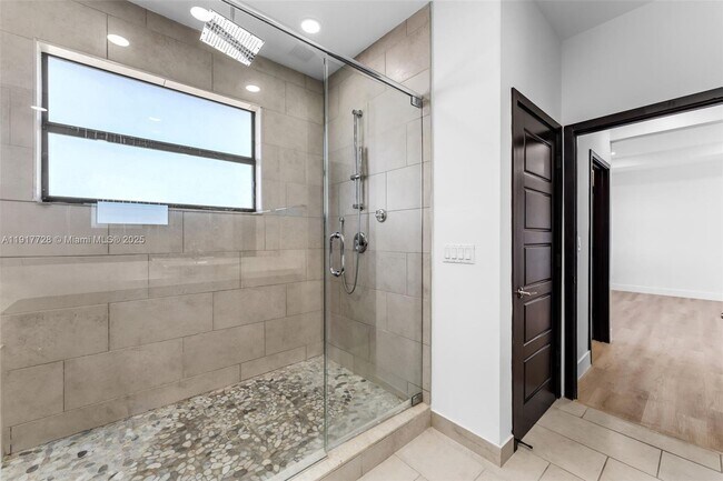 Building Photo - 16175 SW 136th Terrace