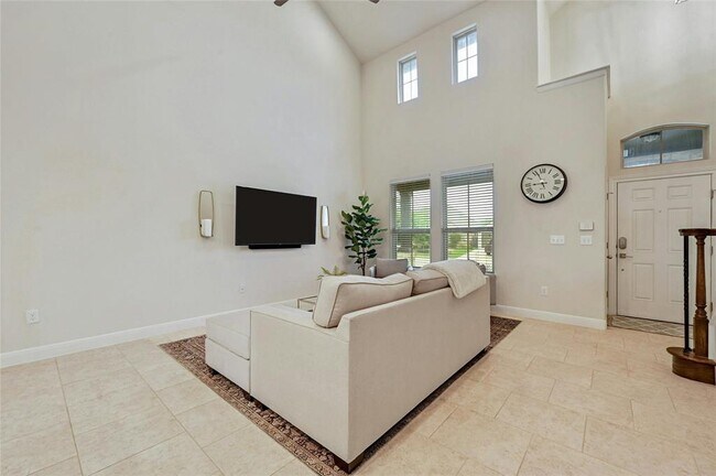 Building Photo - 1917 Gabrielles Way