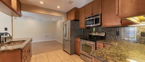 Building Photo - 308 Hernando Rd