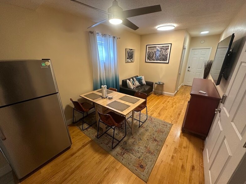 Living/Dining room.A - 30 Georgia Ave